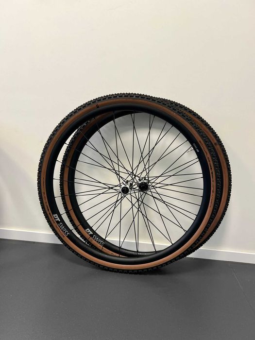 Par de rodas DT SWISS GR 1600