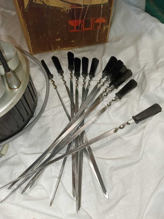 Электрошашлычница, бу