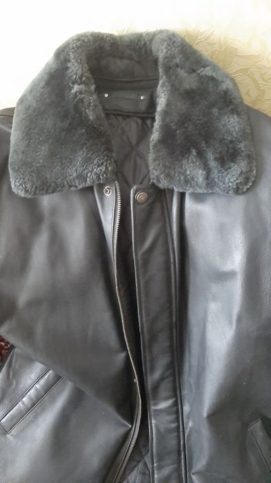 Чоловіча  шкіряна куртка