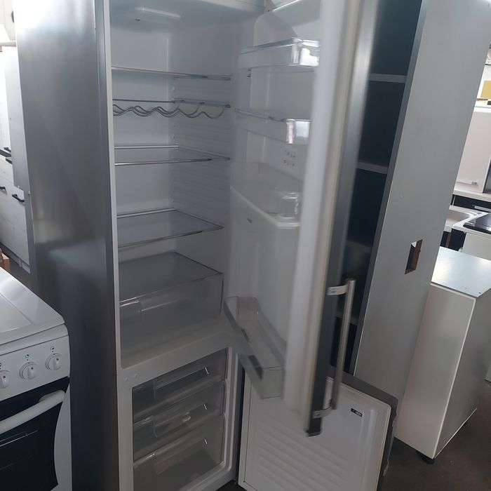 Lodówka . Pralka zmywarka kuchenka