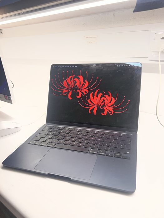 Macbook air m2 8gb