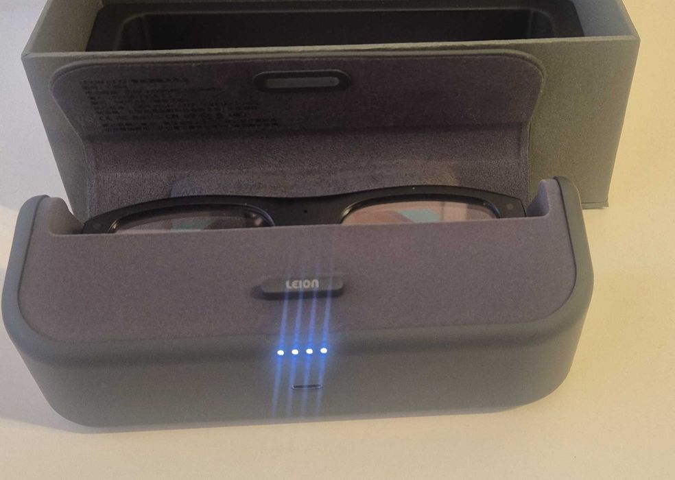 Okulary AI tłumaczenie mowy na tekst, napisy. Tłumacz 140 jezyk.