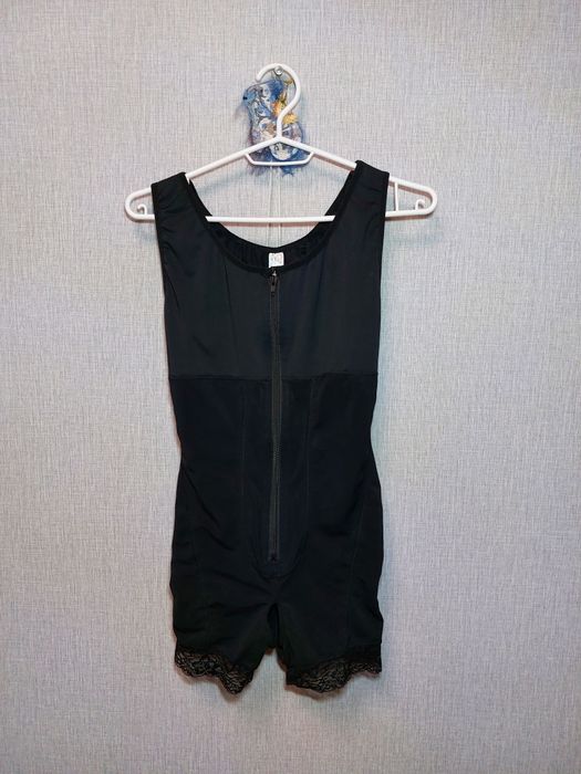 Корректирущее белье, утяжка, моделирующее боди, грация. XS, 40-42 р.