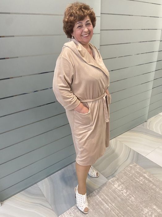 Халат велюровий з капішоном