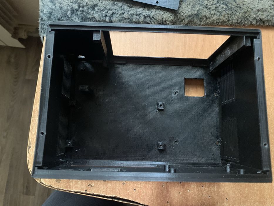 Эксклюзивный корпус для Raspberry Pi4+smsl su1+экран 5’’