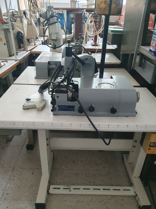 Vendo maquina de cardar e escovadeira