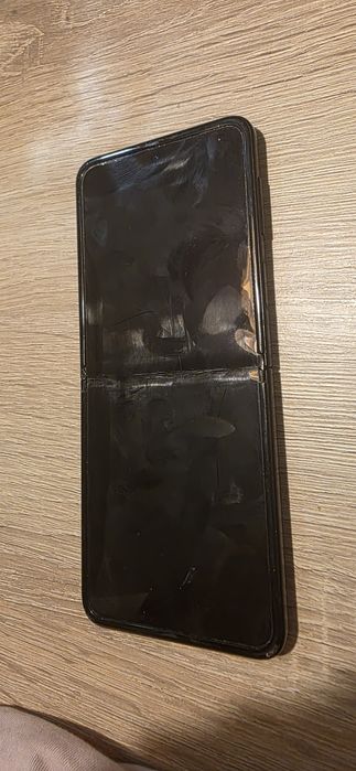 Samsung Galaxy Z Flip3