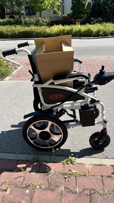 NOWY Wózek inwalidzki elektryczny ANTAR AT52304