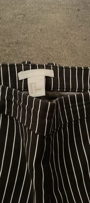 Spodnie 7/8 w paski, H&M, rozmiar 42