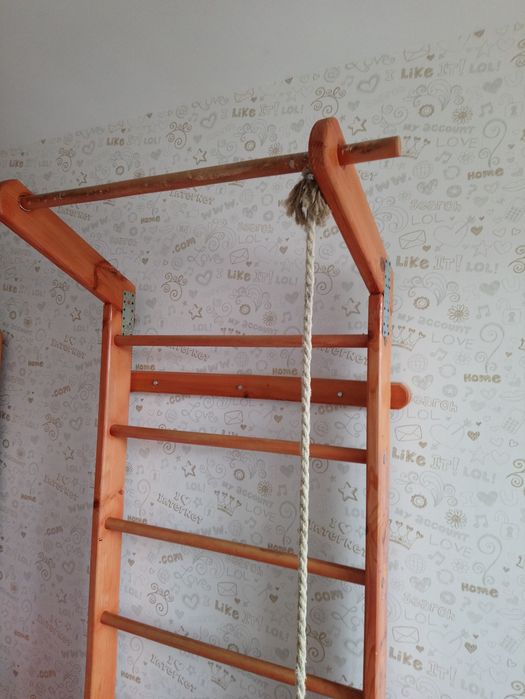 Деревянная Шведская стенка