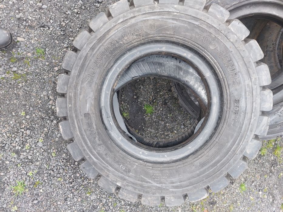 Opona 300-15 ADWANCE