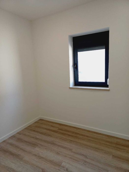 Alugo Moradia T2 em Santa Maria da Feira