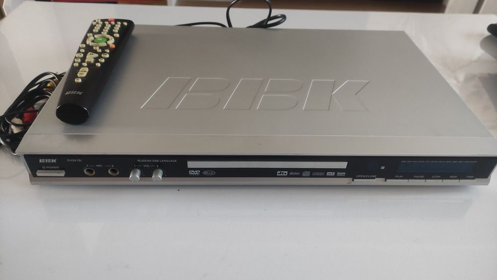 Продам дивиди проигрователь караоке bbk