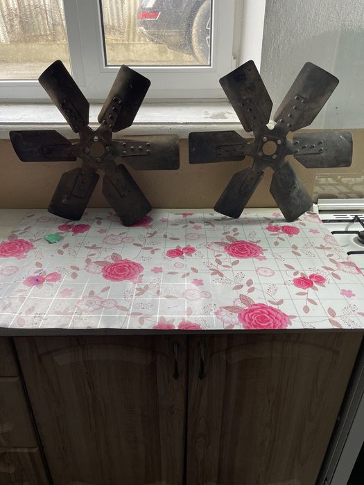 Лопасти . Крыльчатка вентилятора  Зил 130 от бензинового мотора