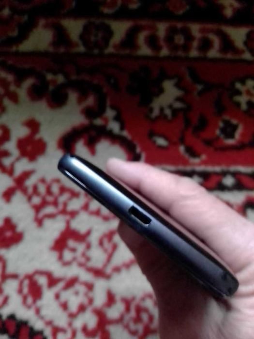 Motorola 16 гигобайтов