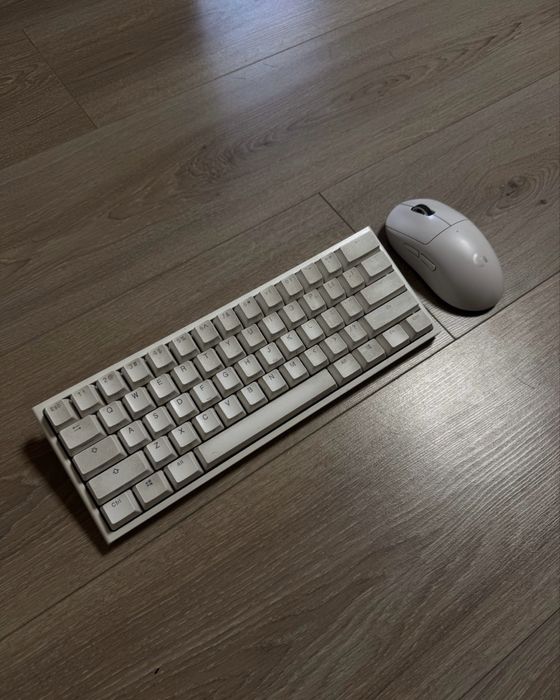Продаю комплект, logitech g pro x superlight, ducky one 2 mini, xtrfy gp4