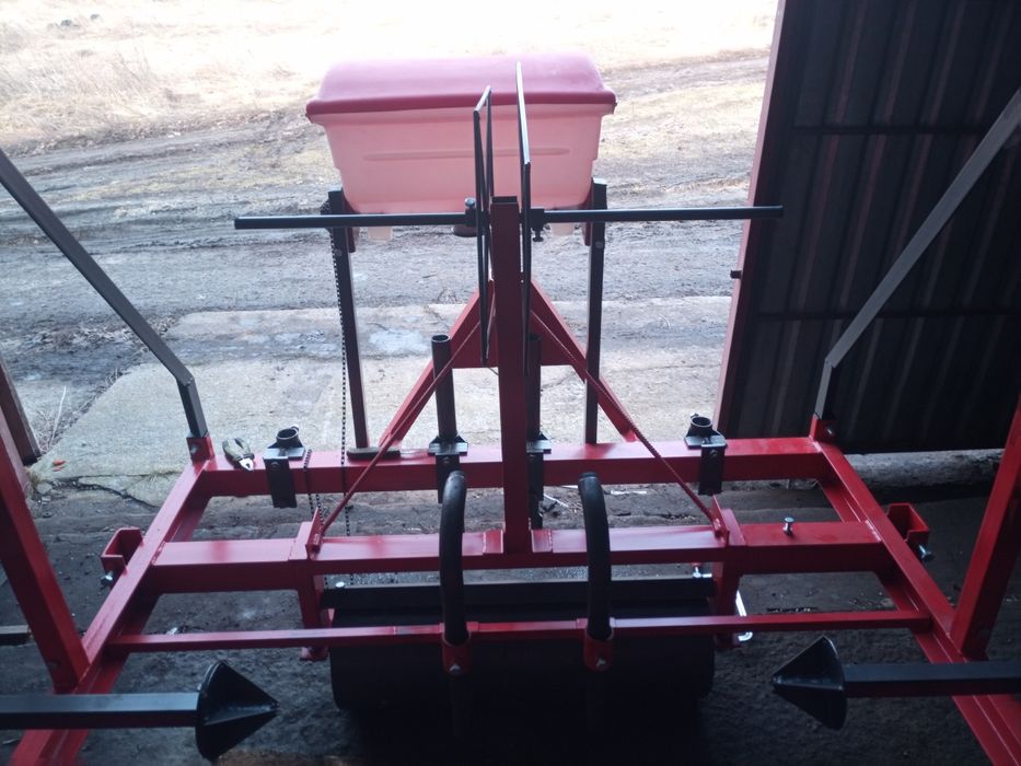 Пленкоукладчик грядообразователь в наявності!!!