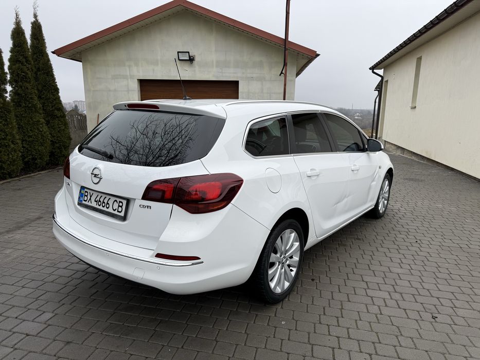 Продам Opel Astra Sports Tourer 1.7 cdti