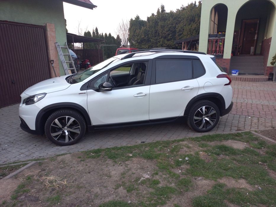 Peugeot 2008 benzyna 1.2 GT 130 kM