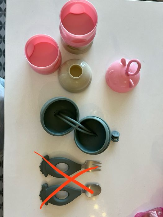 Слюнявчики, рубашка для кормления, посуда, 20грн