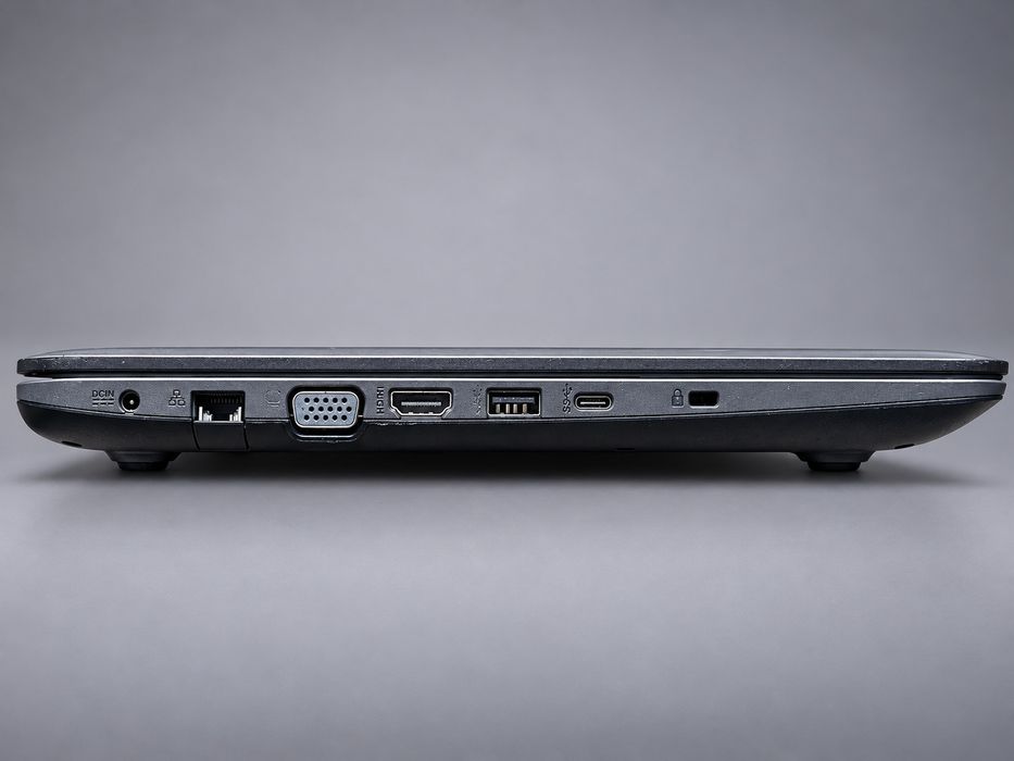 Игровой ноутбук Asus r541x  (Core i5/ 8Gb /SSD / VIDEO 2 GB)