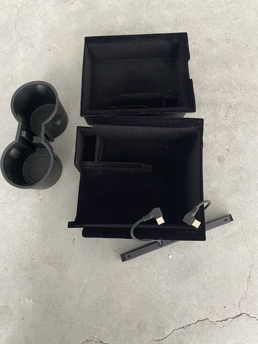 Tapetes tesla Y + oferta Hub USB e caixas de arrumação