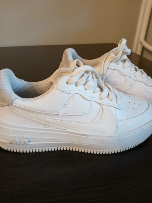 Sprzedam buty jak nowe mało noszone z nike