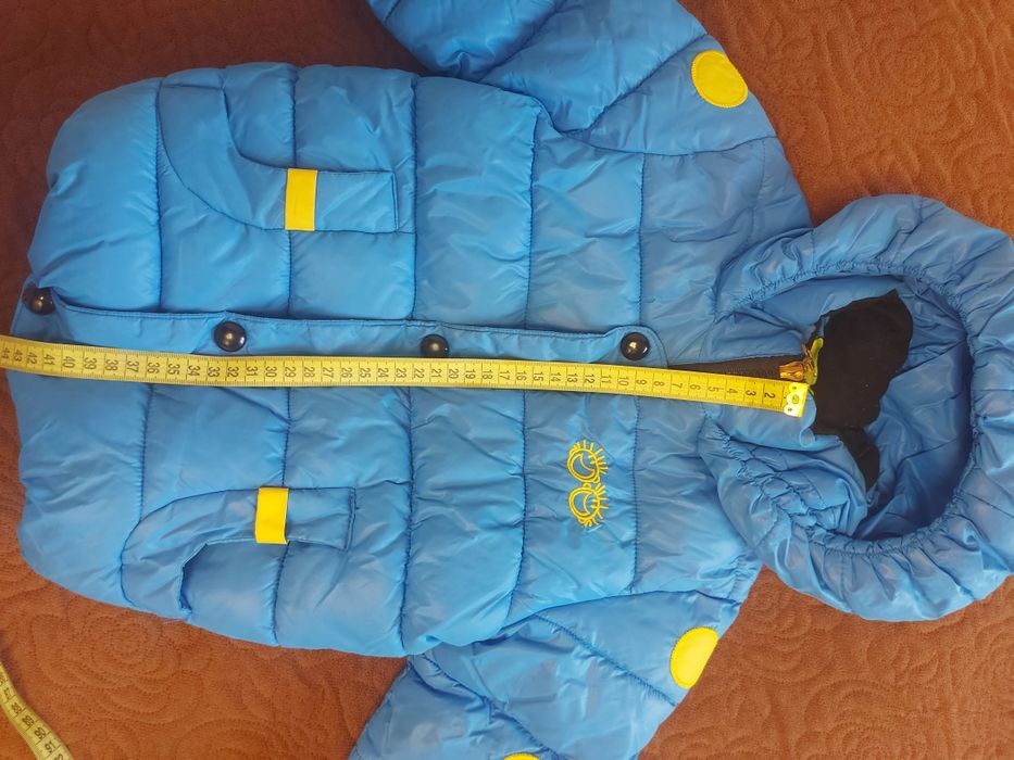 Куртка на 2-3 річну дитину