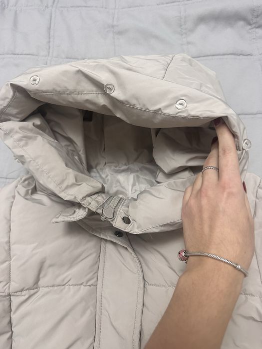 Зимовий довгий пуховик