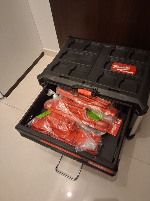 Skrzynia Milwaukee packout z 3 szufladami