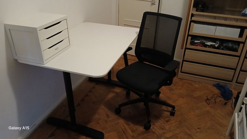 Secretária / Cadeira de escritório/módulo 4 gavetas. (PAGA,1 LEVA,3)