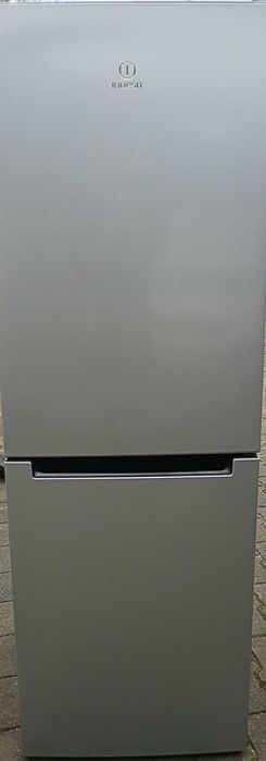 Lodówka Indesit srebrna