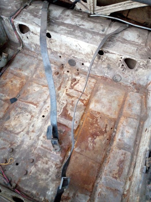 Хомуты для крепления газового баллона