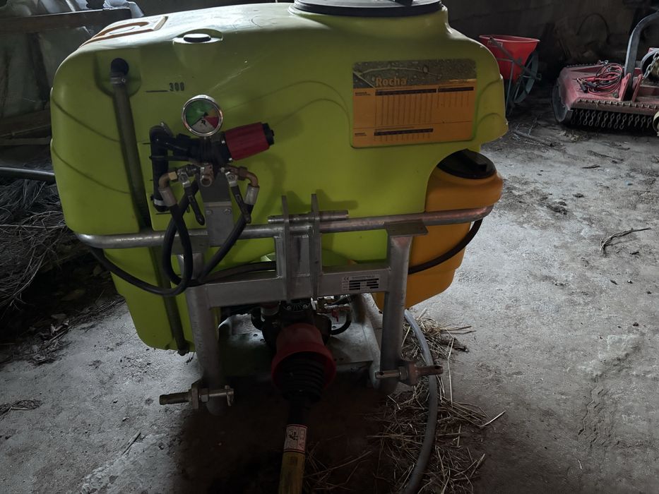 Pulverizador rocha 300