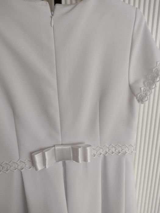 Sprzedam komplet komunijny