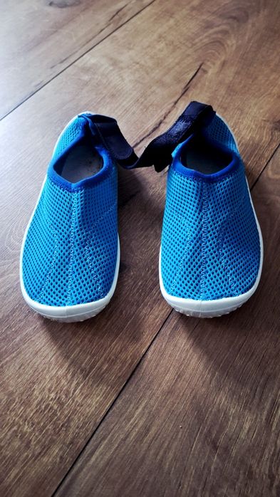 Buty do wody,    na kamienie