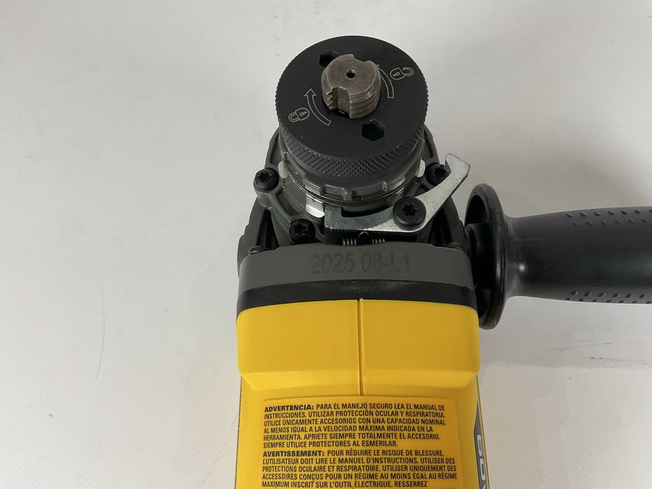 Аккумуляторная болгарка (УШМ, КШМ) DEWALT DCG418B FLEXVOLT 60V MAX Brushless 125-150 мм 2025 год