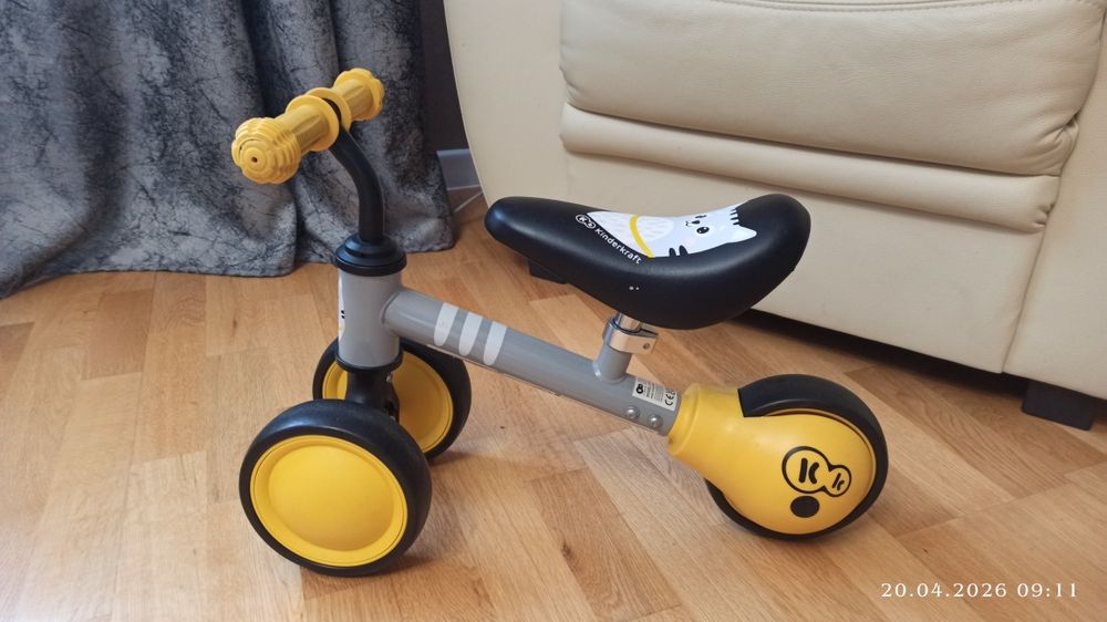 Велобіг Kinderkraft  Cutie , біговел