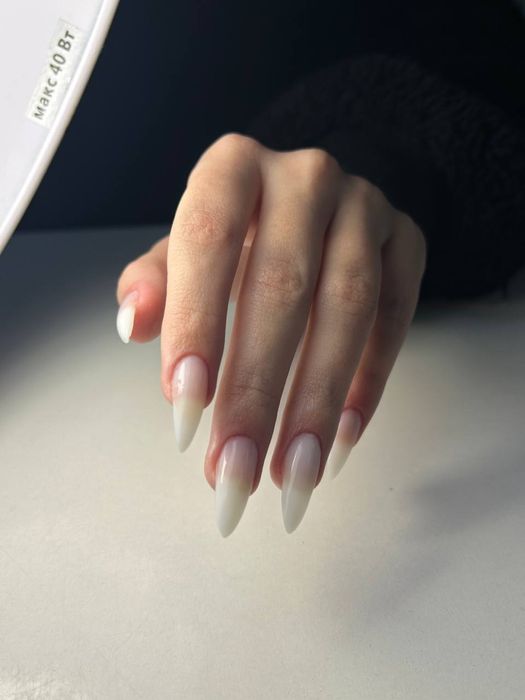 Нужны модели на наращивание ! И маникюр, для пополнения портфолио