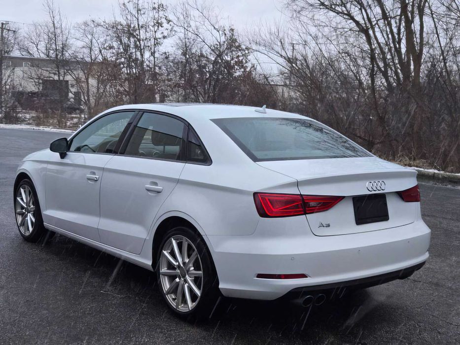 Audi A3      2015