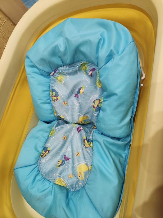 Підставка для купання немовлят