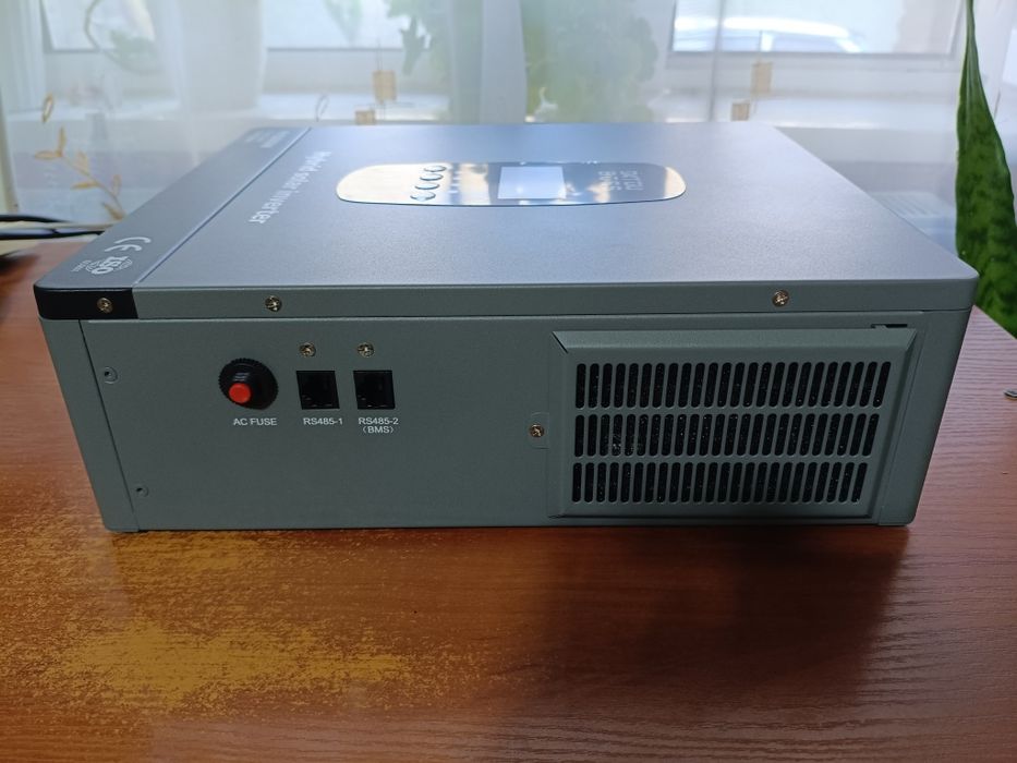 Гибридный солнечный инвертор DATOUBOSS 3300W 24В