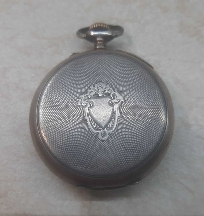 Кишеньковий годинник срібний remontoir cylinder