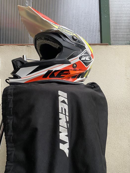 Capacete cross Kenny