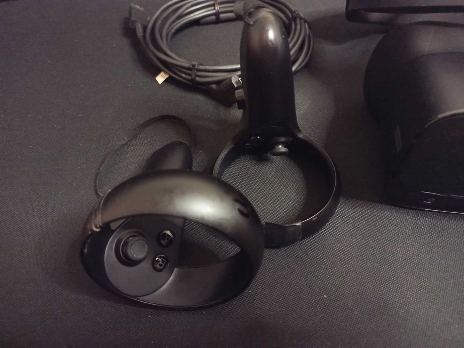 Oculus Rift S VR + 2 Kontrolery | Dobry Stan | + Pudełko