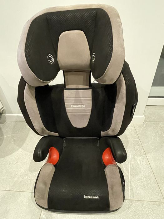 Fotelik samochodoy Recaro Monza Nova  15-36 kg