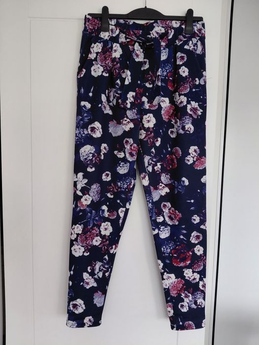 Spodnie damskie legginsy
