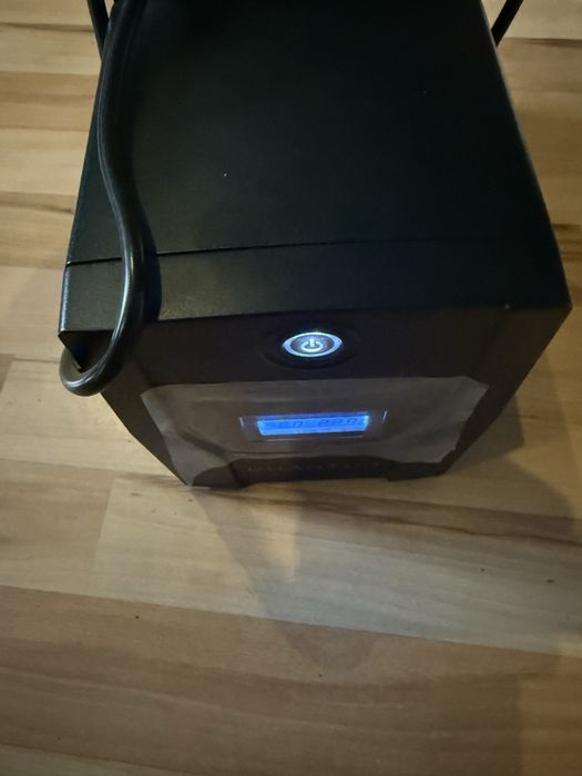 ДБЖ UPS Epyc Quantum 2200 VA (max 1320W)