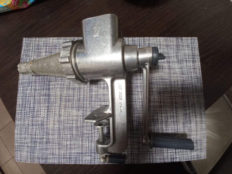 Соковитискач ручний шнековий Мотор Січ