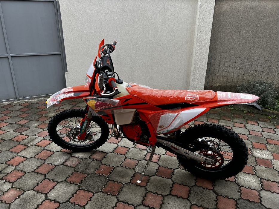KTM 2025 EXC 300 Champion Edition